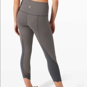 Lululemon Wunder Under Mesh Scallop Crops Luxtreme